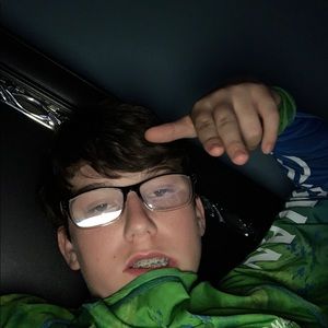 Meet your Posher, Thomas